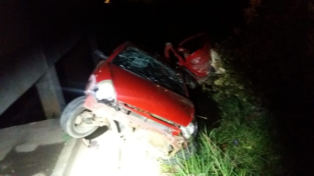 Morador de Ivaí morre após ser ejetado de veículo na BR-376
