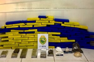 Maconha, crack, cocaína e ecstasy foram apreendidos