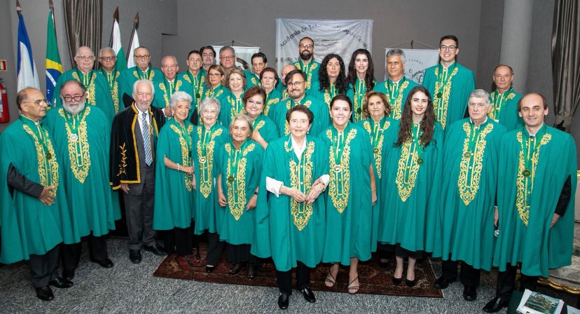 Membros da Academia de Letras dos Campos Gerais.