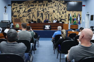 Câmara de Ponta Grossa recebe audiência pública sobre taxas de ocupação e permeabilidade do solo da área industrial