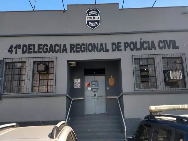 Fachada da delegacia de Irati
