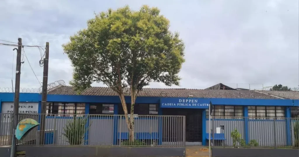 Fachada da Cadeia de Castro