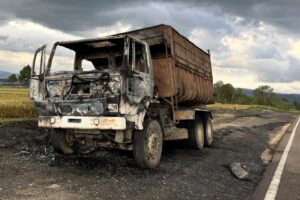 Caminhão incendiado