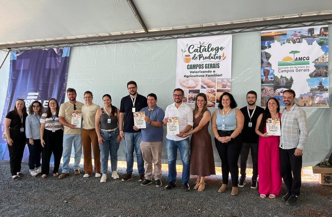 Lideranças presentes no lançamento do novo Catálogo de Produtos da AMCG, na ExpoIpiranga