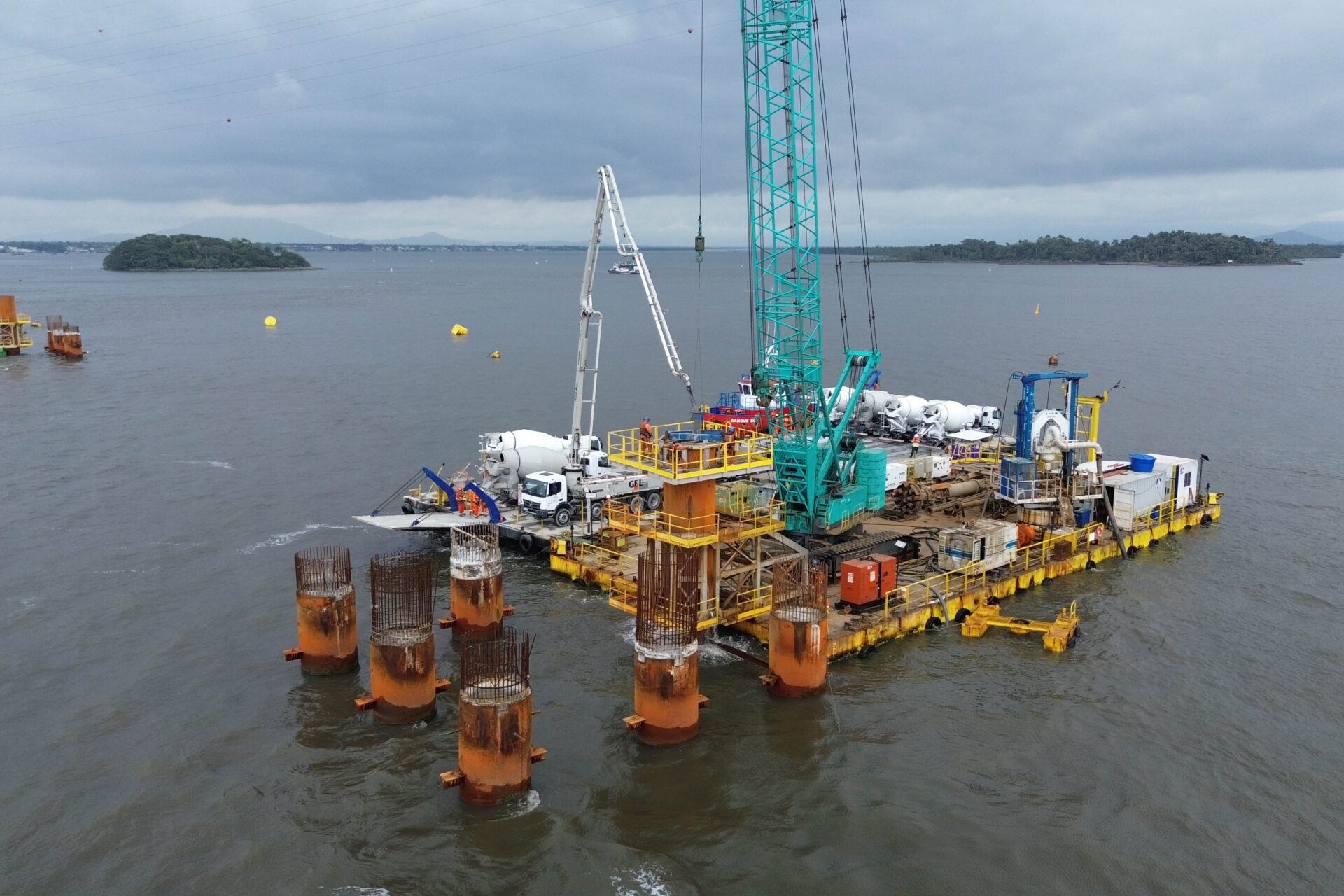 Etapas da construção da Ponte de Guaratuba
