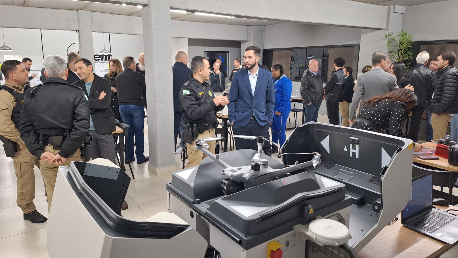Evento de lançamento dos drones da Inviolável que farão a segurança no Distrito Industrial de Ponta Grossa