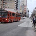 Faixa exclusiva de ônibus