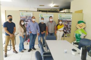 Prefeito de Tibagi, Artur Butina, com equipe
