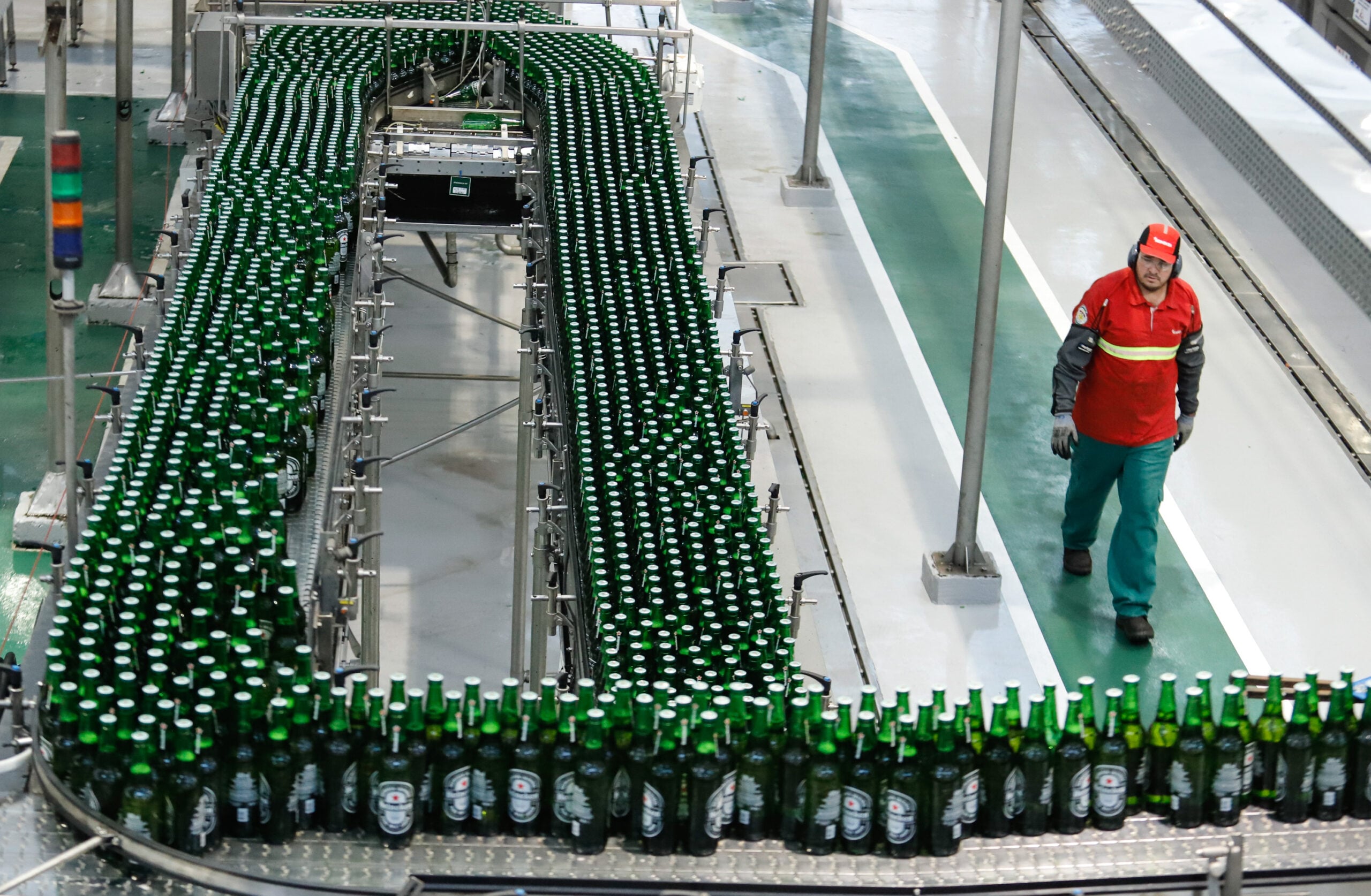 foto da produção da heineken ponta grossa