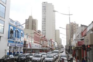 Comercio de Ponta Grossa ilustra pauta sobre empresários