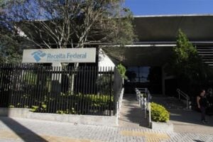 receita federal e arrecadação em ponta grossa
