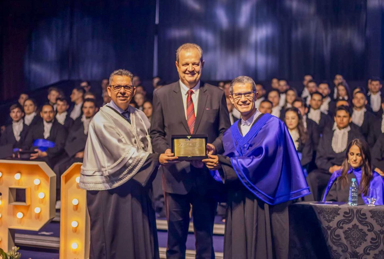 Aldo Bona é homenageado na UEPG