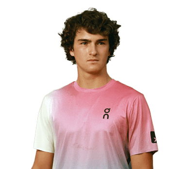 João Fonseca em fundo branco