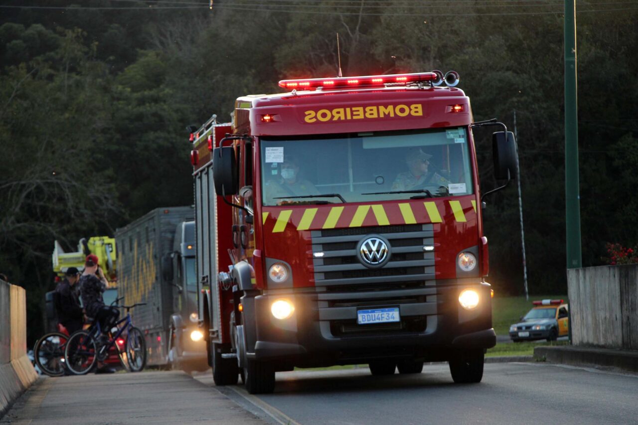 Comando dos Bombeiros em PG