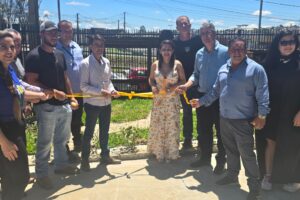 Lideranças presentes na inauguração do projeto Jardim do Mel em Imbaú.