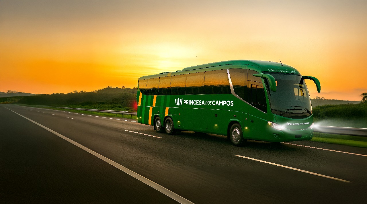 Ônibus da Princesa dos Campos com reposicionamento da marca da viação