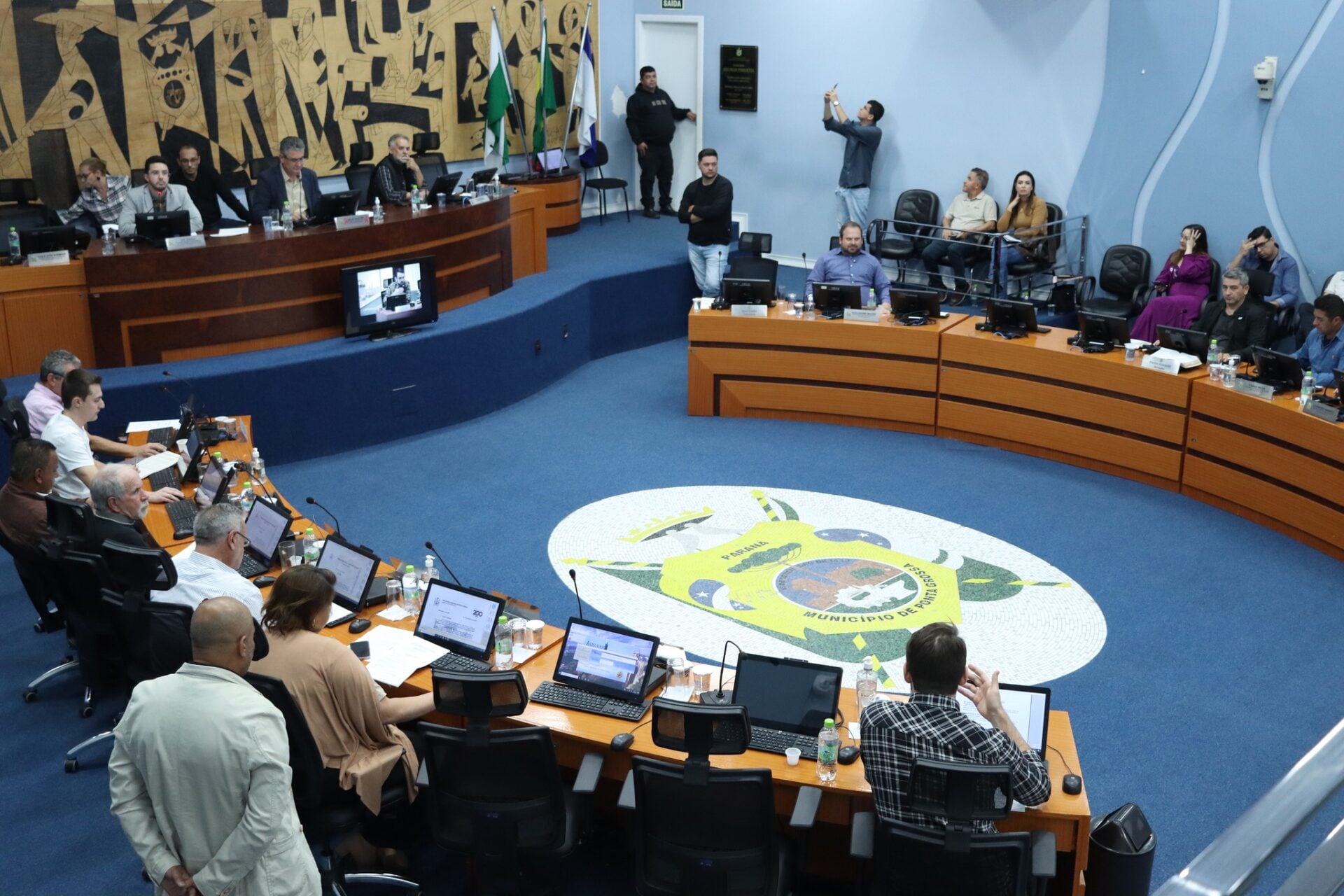 Sessão ordinária no Plenário da Câmara de Ponta Grossa