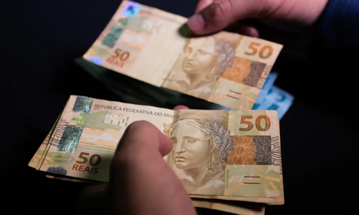 13º movimenta economia de PG