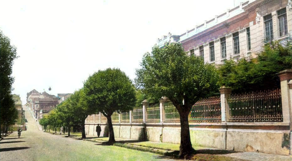 Rua Bonifácio Vilela, em Ponta Grossa, possivelmente nos anos 1960