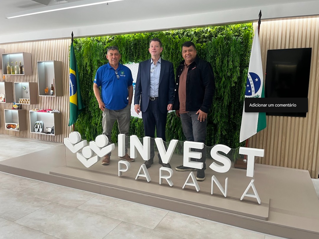Representantes do município de Tibagi com Eduardo Bekin na Invest Paraná