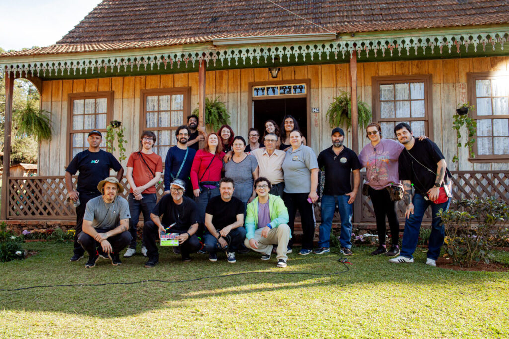 Casa-de-Stanislau-Equipe-parcial-Foto-de-Natasha-Durski.