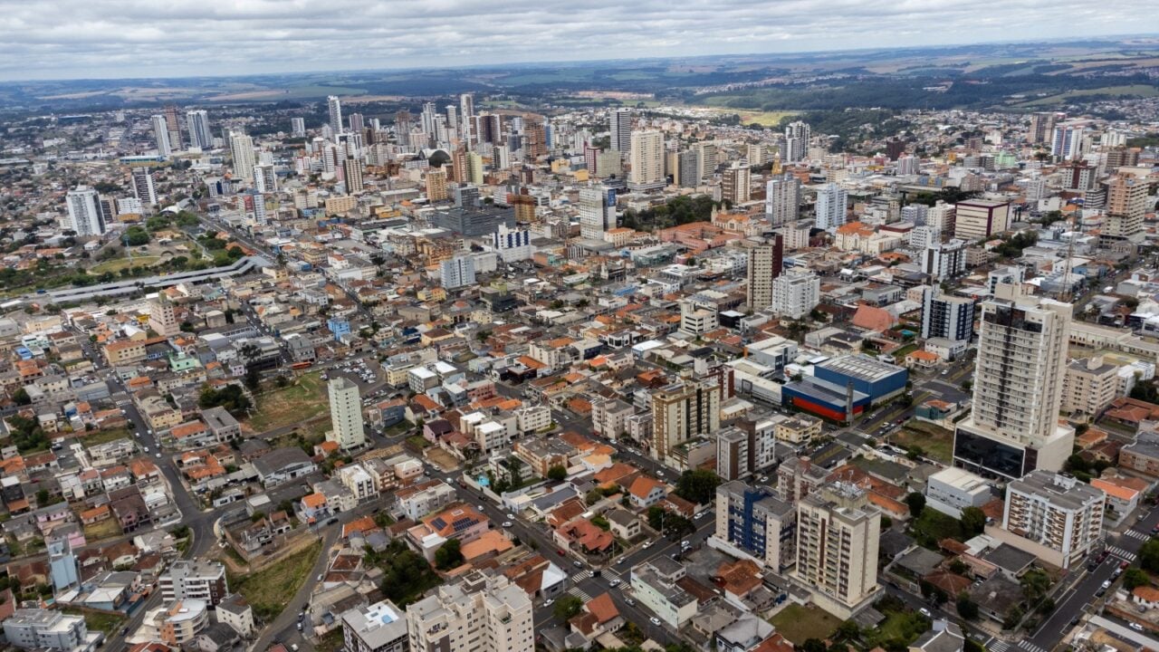 Cidade de Ponta Grossa ilustra a previsão do tempo