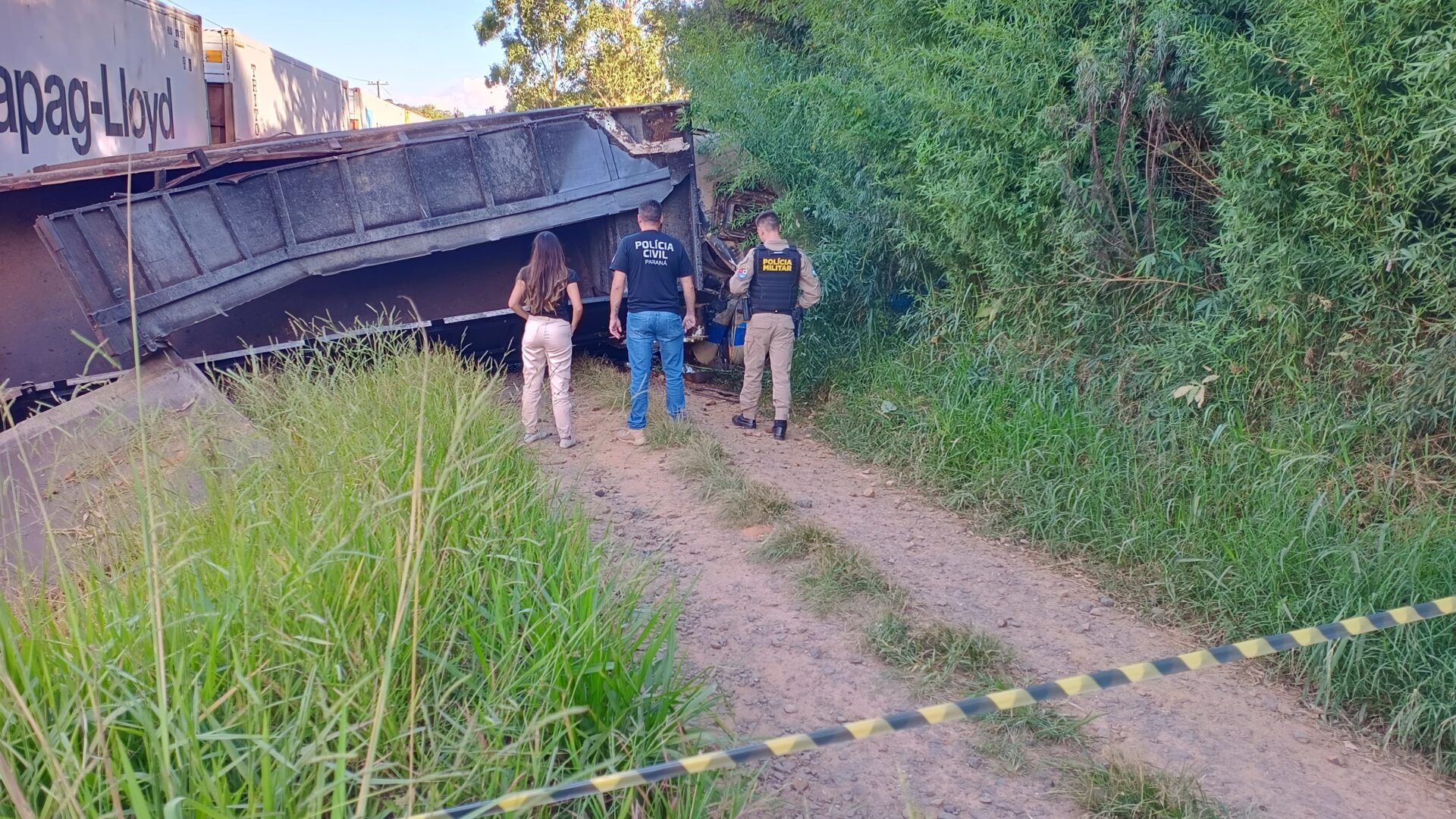 Acidente caminhão e trem em Ipiranga