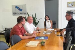 Prefeitura e presidente da Câmara debatem projeto Capaz (2)