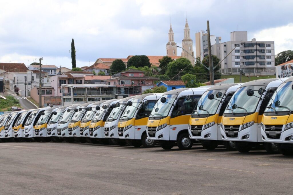 Ônibus escolares de Castro
