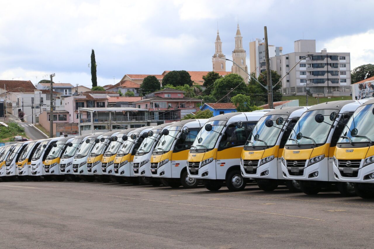 Ônibus escolares de Castro