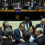Congressistas derrubam vetos e mantém exame toxicológico