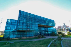 Fachada da Biblioteca Pública de Ponta Grossa