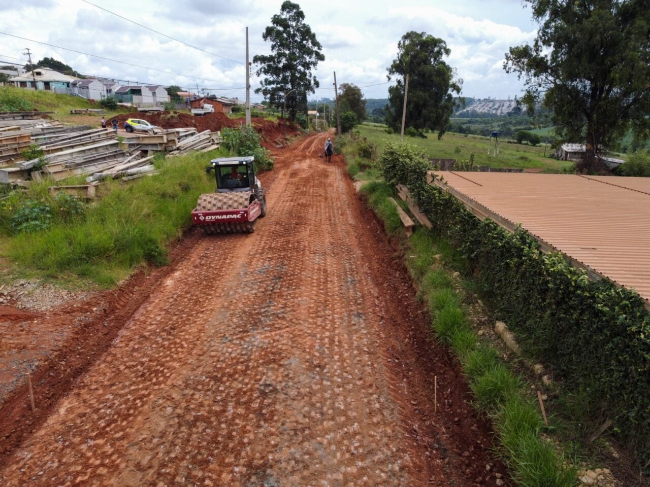 Obras_Pavimentação_Estrada Alagados