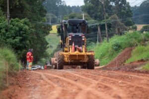 CD_X_Obras_Pavimentação_Estrada Alagados (2)