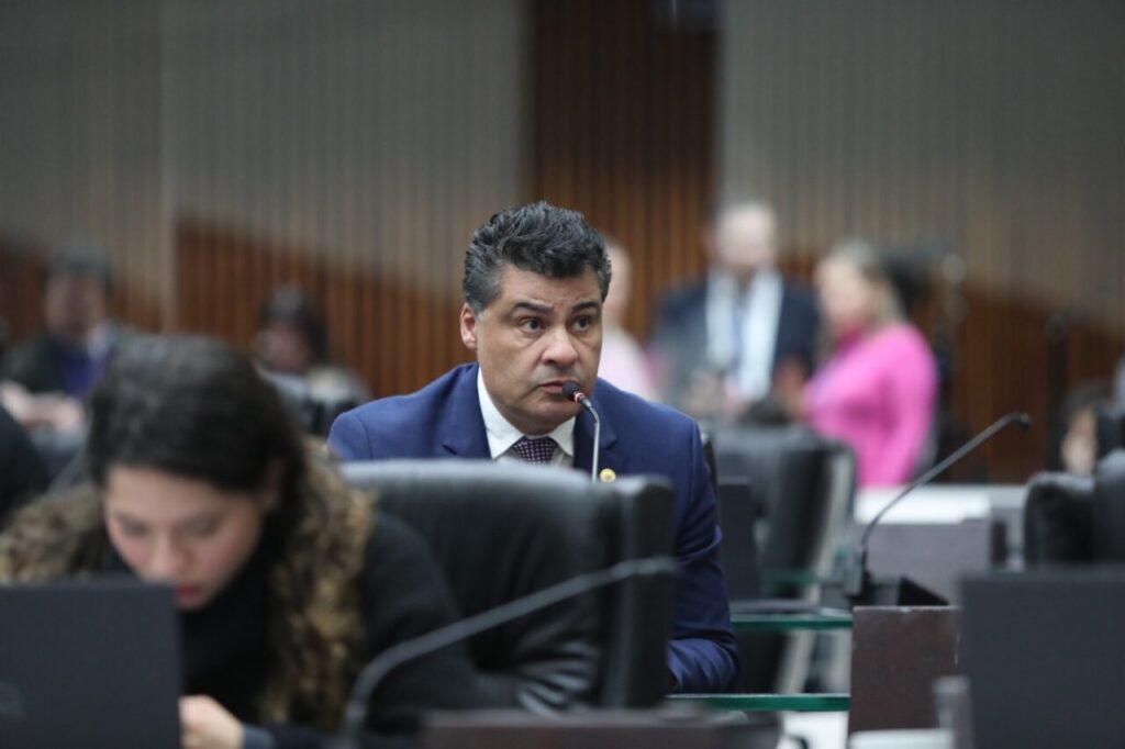 Marcelo Rangel em sessão na Alep