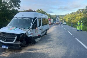 Van da saúde sofreu acidente na BR-277