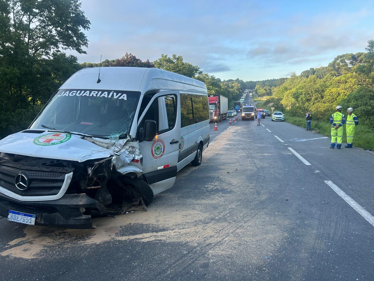 Van da saúde sofreu acidente na BR-277