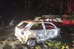 Carro incendiado Irati