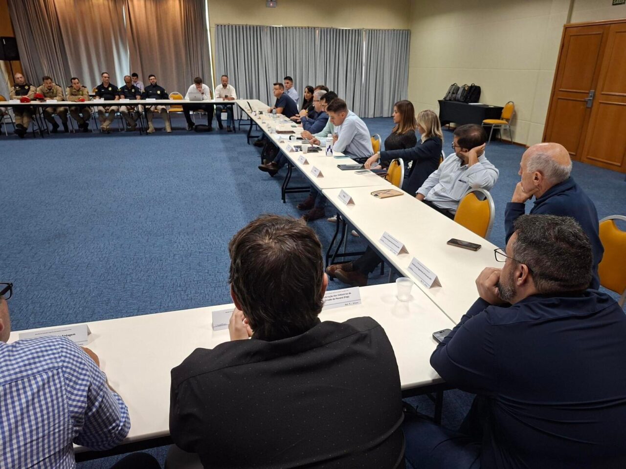 Reunião da Comissão Tripartite da Rodovia Concedida (CTRC), referente ao Lote 3 do Paraná, que envolve o Contorno Rodoviário de Ponta Grossa
