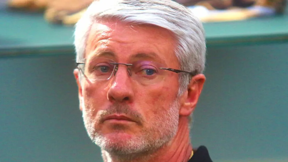 https___ude-hermes-media-prd.s3.gra.io.cloud.ovh.net_media_umdoisesportes_2026_02_13074236_odair-hellmann-athletico-santos