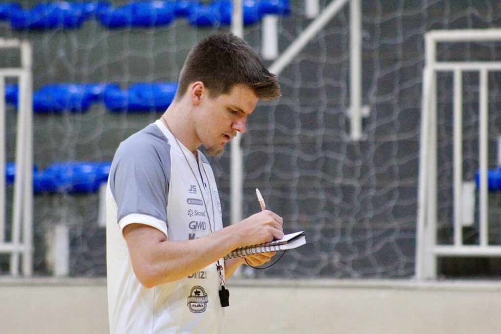 Guilherme Deon do Contorno Futsal