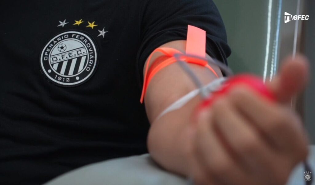 Jogador do Operário doa sangue