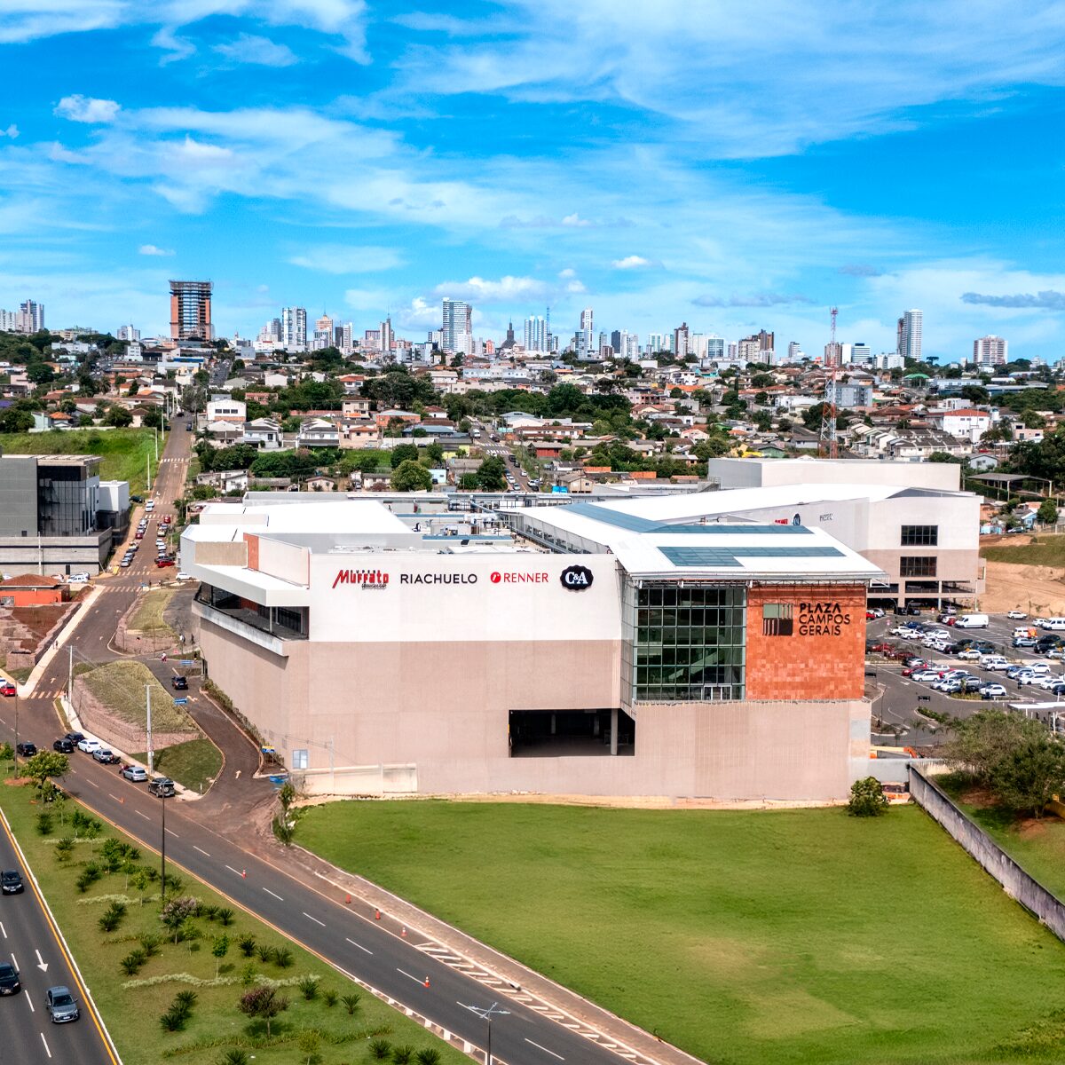Shopping Plaza Campos Gerais