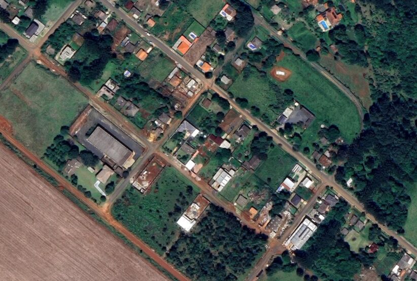 Imagem aérea mostra as ruas do Bairro ColÕnia Dona Luiza, em Ponta Grossa, em 2026