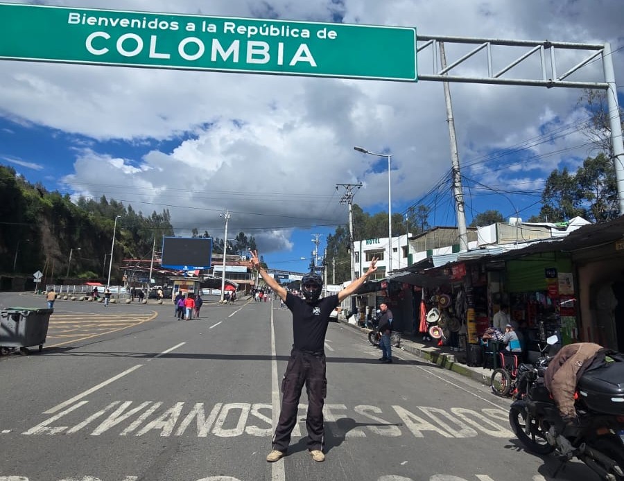 Luiz Petla na fronteira da Colômbia
