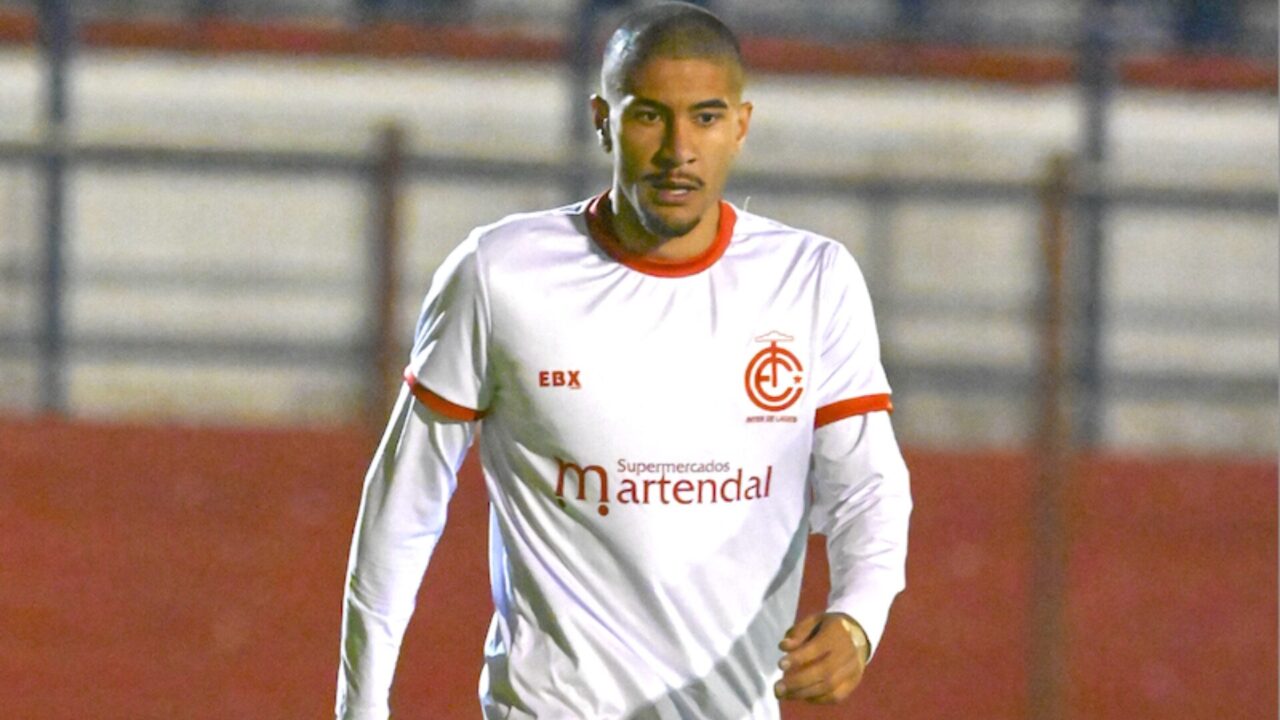 Jogador integra a equipe do fantasma já contra o Caxias