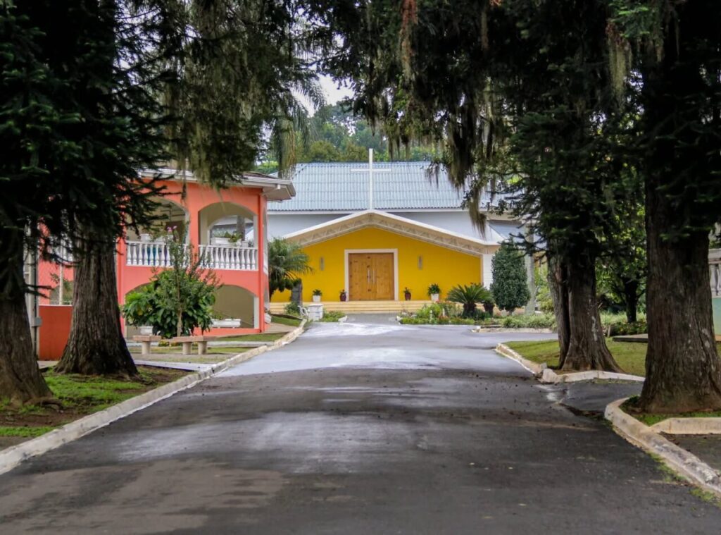 Fachada do Instituto João XXIII em Ponta Grossa