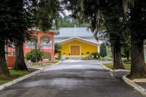 Fachada do Instituto João XXIII em Ponta Grossa