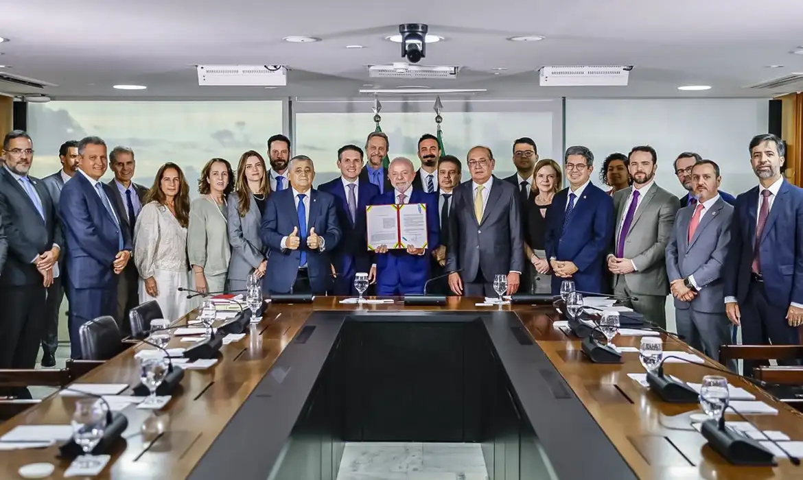 Lula sanciona Lei Antifacção