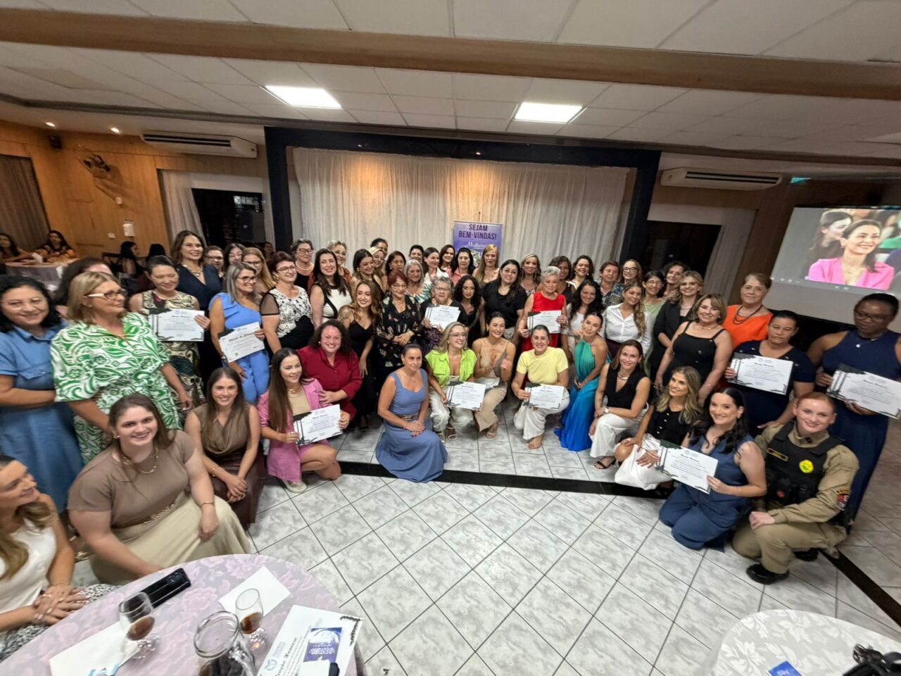 MABEL ENCONTRO MULHERES